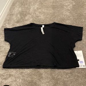 Lululemon Cates Tee shirt